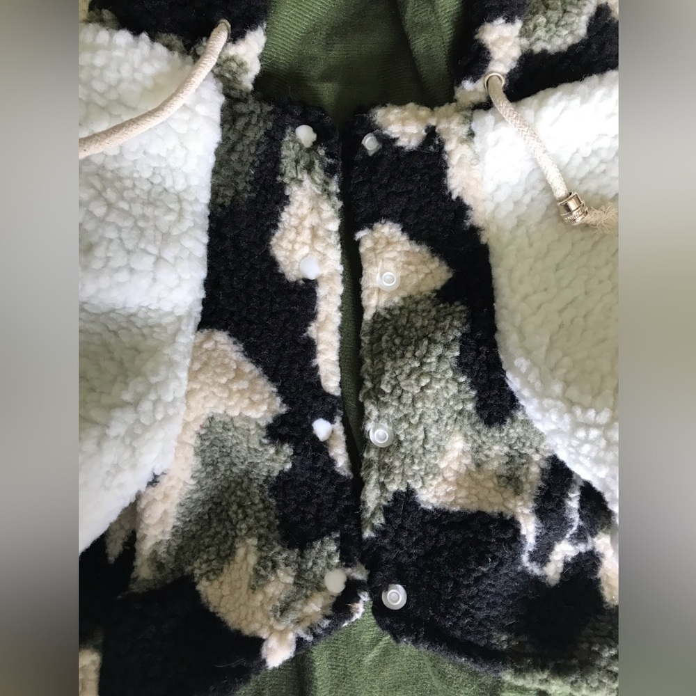 NWT Dog Army Fatigue Letterman Style Fleece Feel Winter Coat Hooded - Picture 9 of 12
